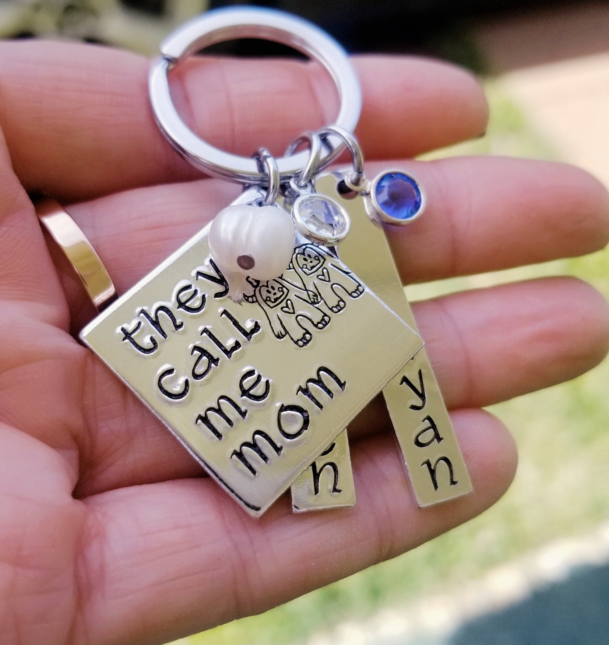 They Call Me Mom, Mom Keychains, Mom Gift, Gift from the kids, Mothers day, Mothers Gift, Mama Gift, Mother Gift, Gift from kids, Custom mom