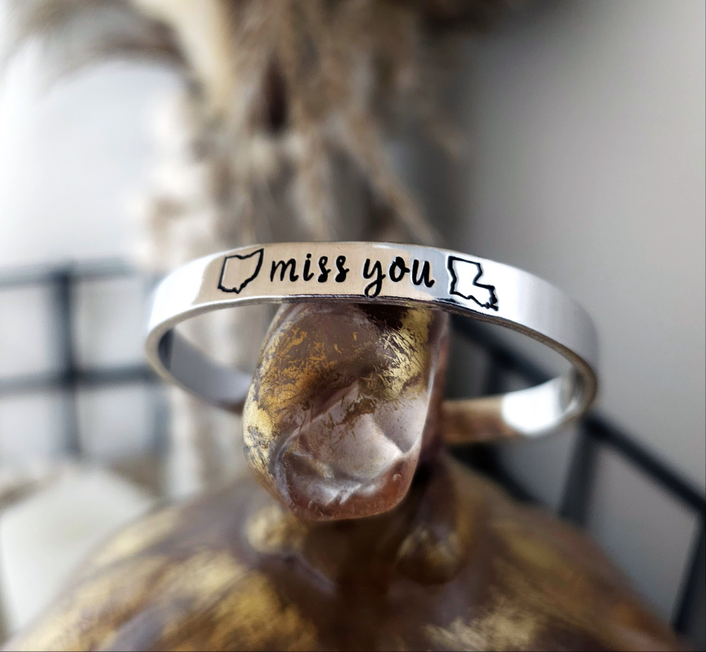I Miss You Jewelry, States Bracelet, Long Distance Family, Near or Far, Away From Family, Long Distance Mom Gift, Grandma Gift, Moving Gift