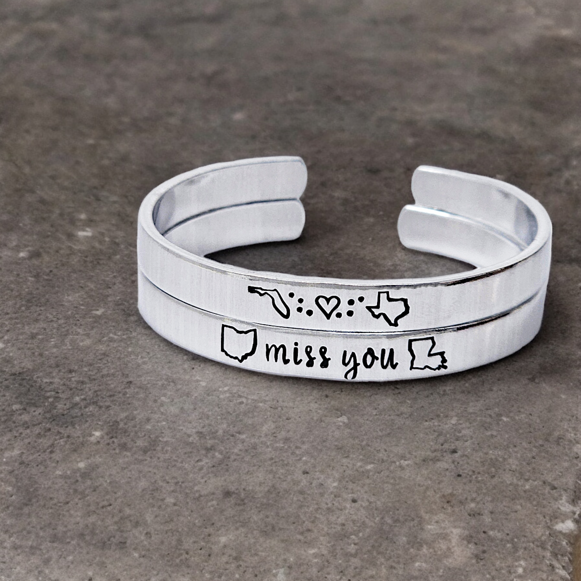 I Miss You Jewelry, States Bracelet, Long Distance Family, Near or Far, Away From Family, Long Distance Mom Gift, Grandma Gift, Moving Gift