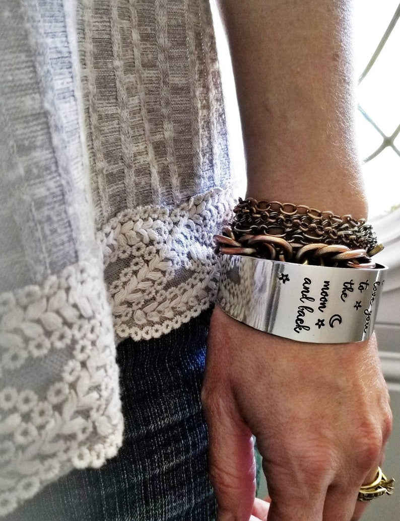 Lab Mom Bracelet Cuff, Labrador Retriever, Lab Owner, Crazy Dog Lady, Dog Lover Jewelry, Dog Rescue, Puppy Tag, Dog Name Tag, Thick Bracelet Cuff
