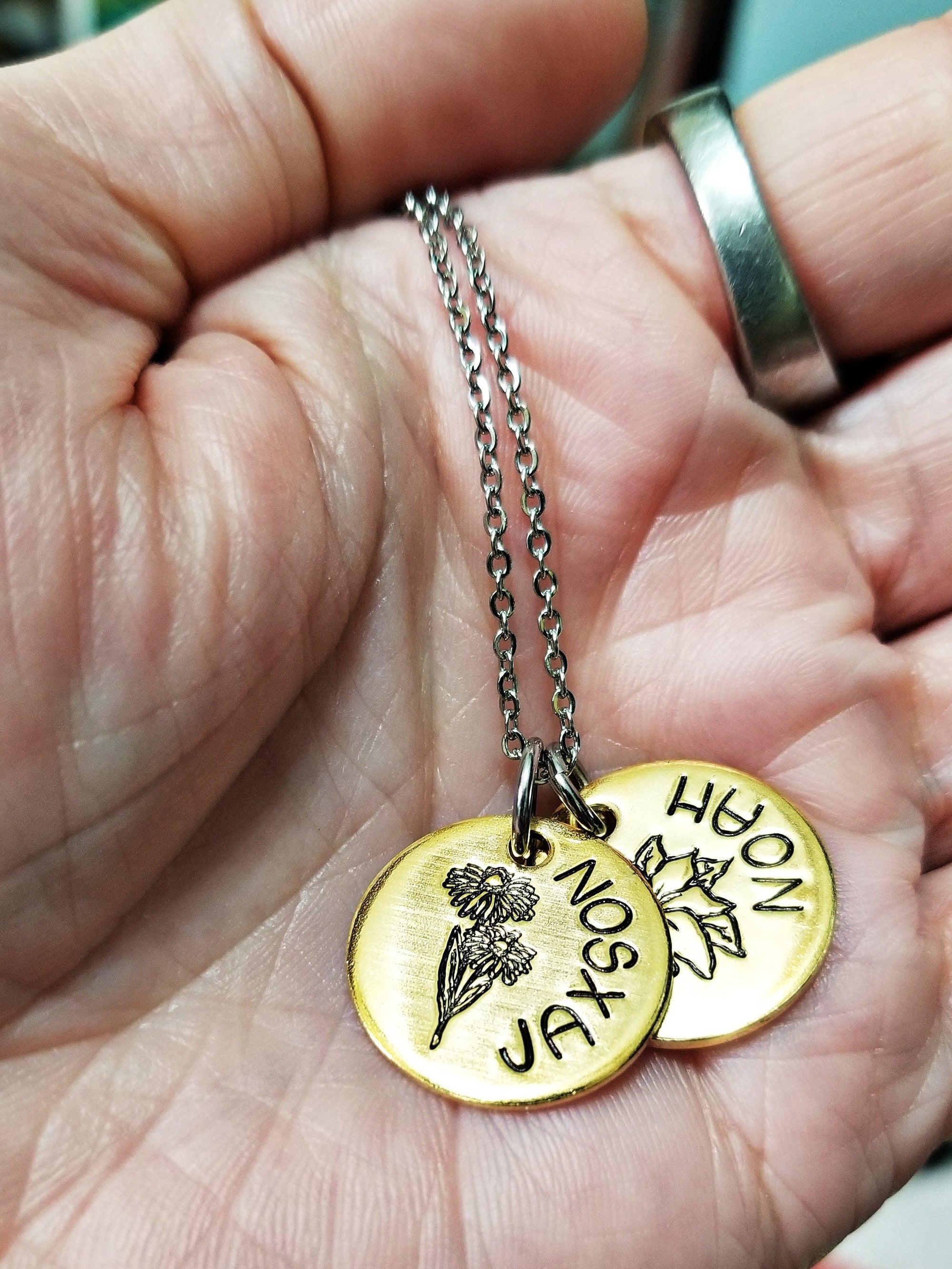 NuGold Mother's Necklace, Flower Birth Month Necklace, Floral Name Necklace, Kids Names, Red Brass necklace