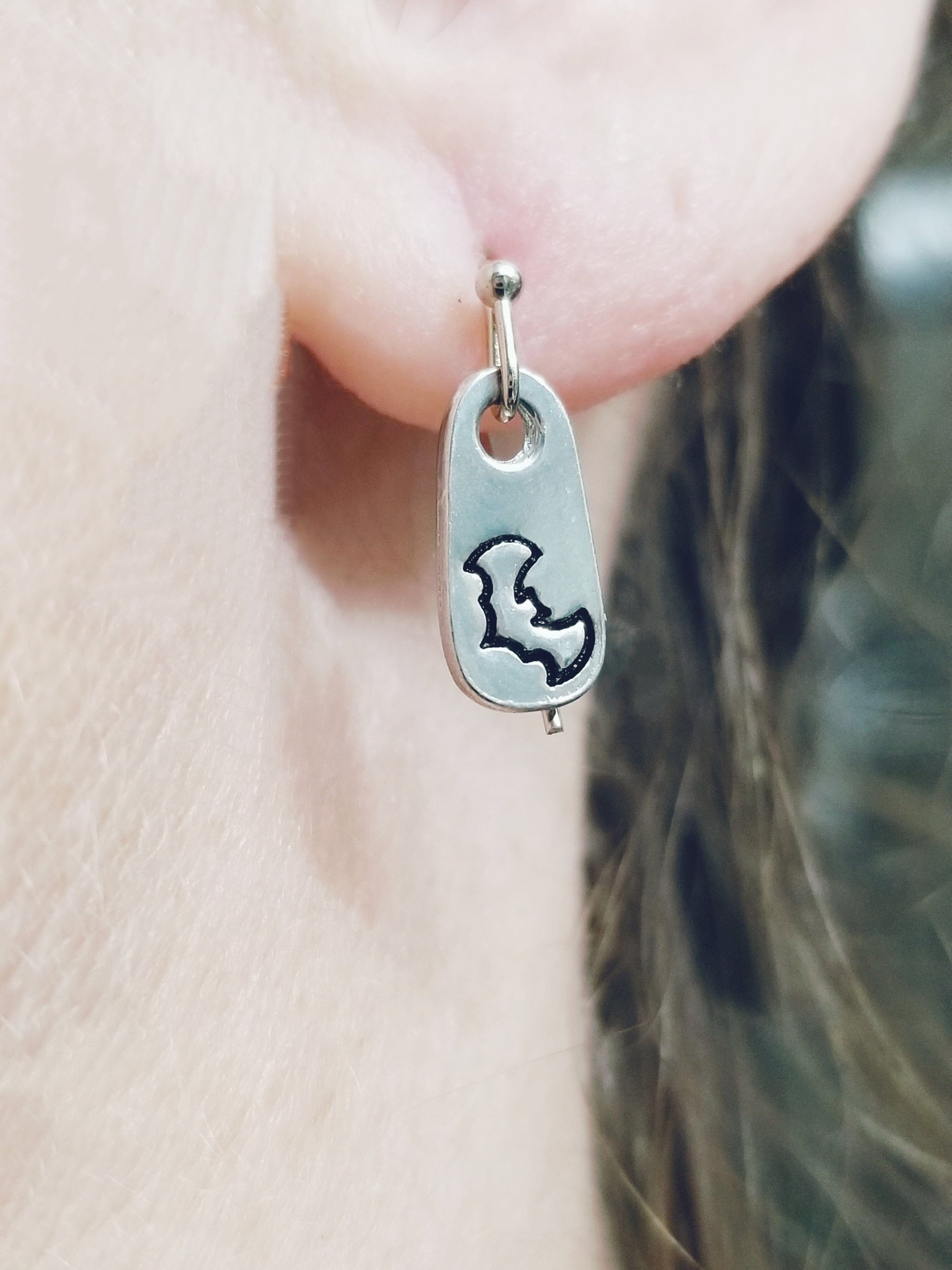 Bat Earrings, Hypoallergenic Jewelry, Halloween Earrings, Spooky Earrings, Halloween Jewelry, Cute earrings, Cute Bat, Trending jewelry
