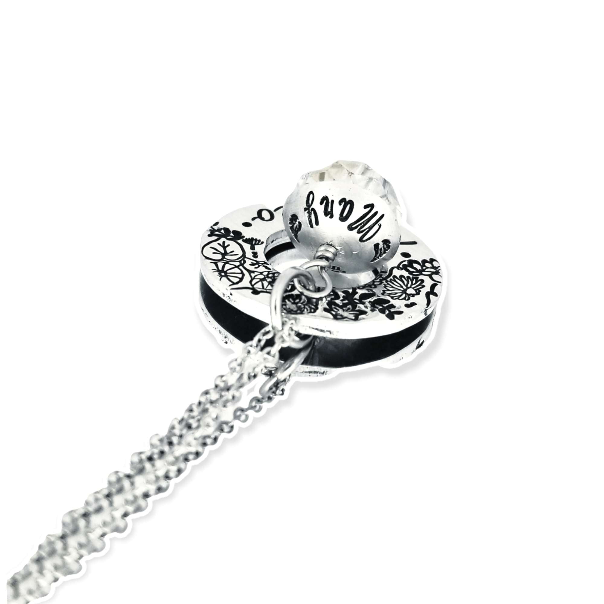 Last Name Necklace, Family Necklace, Surname Necklace, Personalize Jewelry, Family Memorial Necklace, Mourning Gift, Remembrance Jewelry